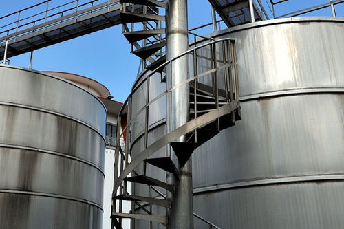 鋼鐵生產(chǎn)的基石與伴侶 原料、化工原料及產(chǎn)品